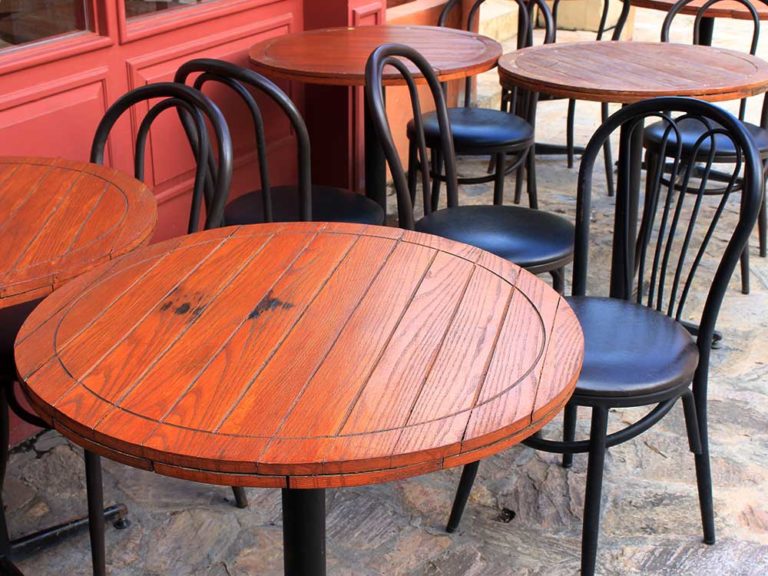 Bar Table & Stools