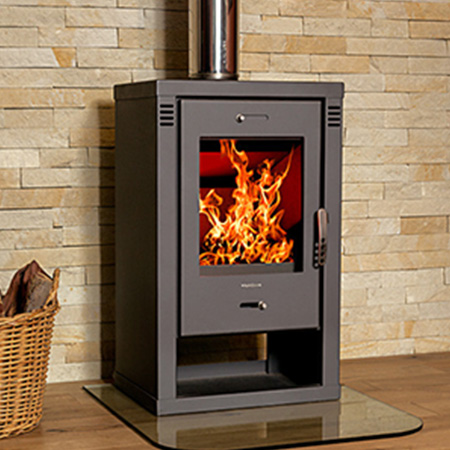 Closed Combustion Freestanding Fireplaces